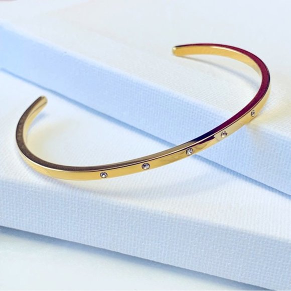 18K Gold Plated Opening Cubic Zirconia Bangle - Picture 7 of 13